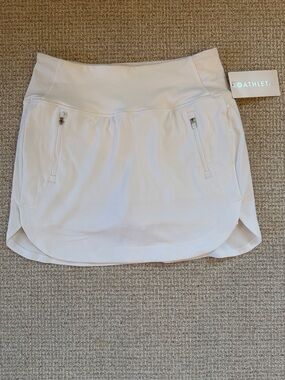 Athleta White Active Fairway Golf Skort 16” with Zip Pockets NWT Size M